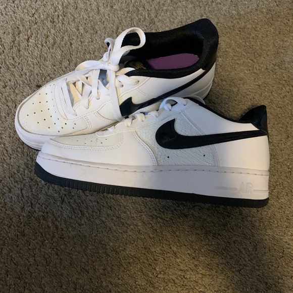 EUC Nike Air Force 1s - Picture 1 of 4